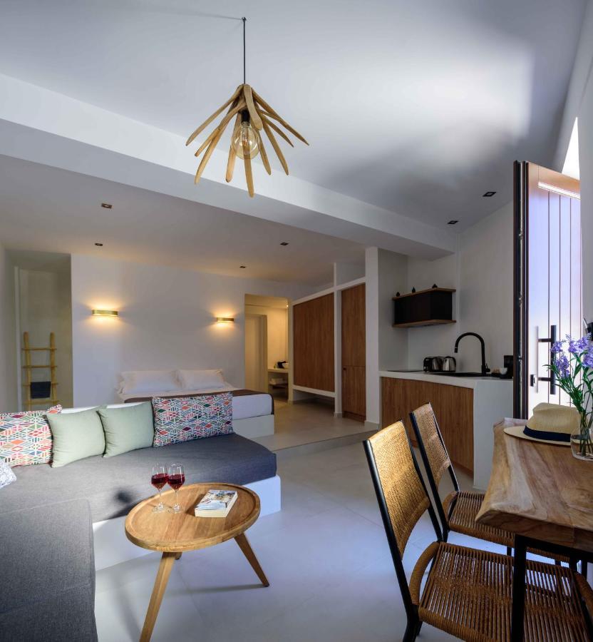 Ryolithos Suites Foinikia  Ngoại thất bức ảnh